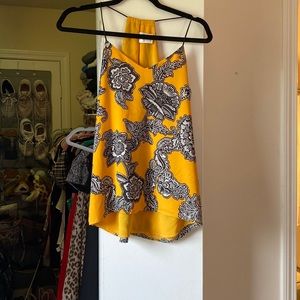 Super cute express top!